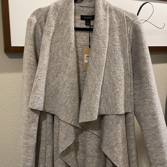 Beautiful heathered grey coat from Nordstrom - Picture 2 of 8